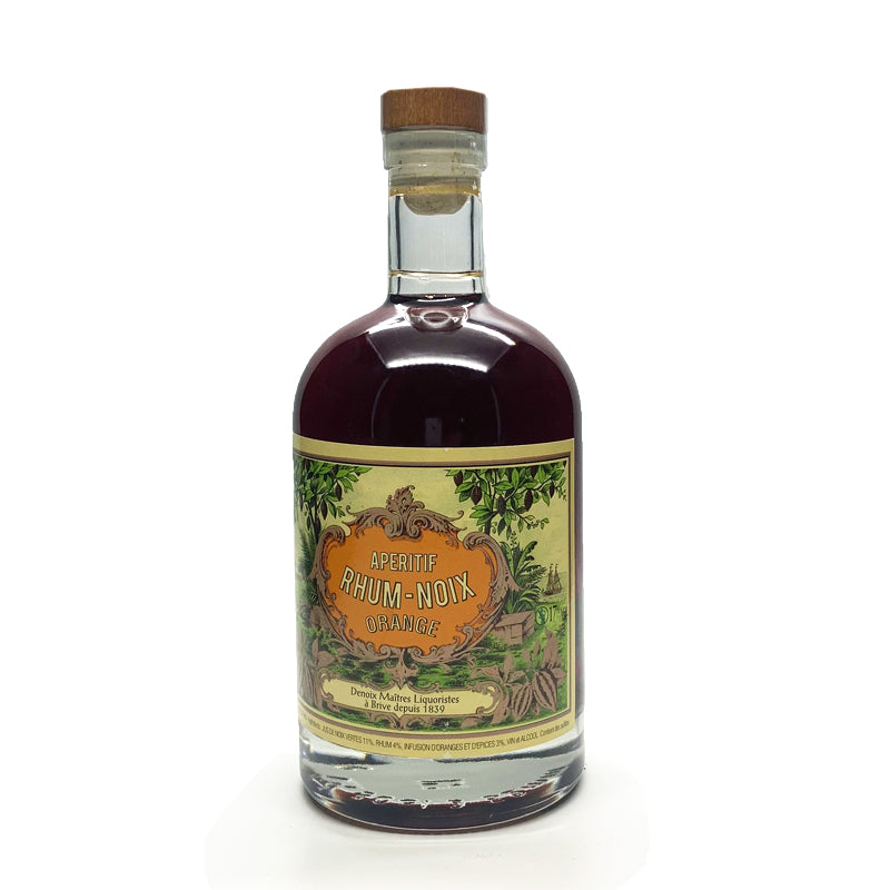 Apéritifs Rhum-Noix de la Distillerie Denoix
